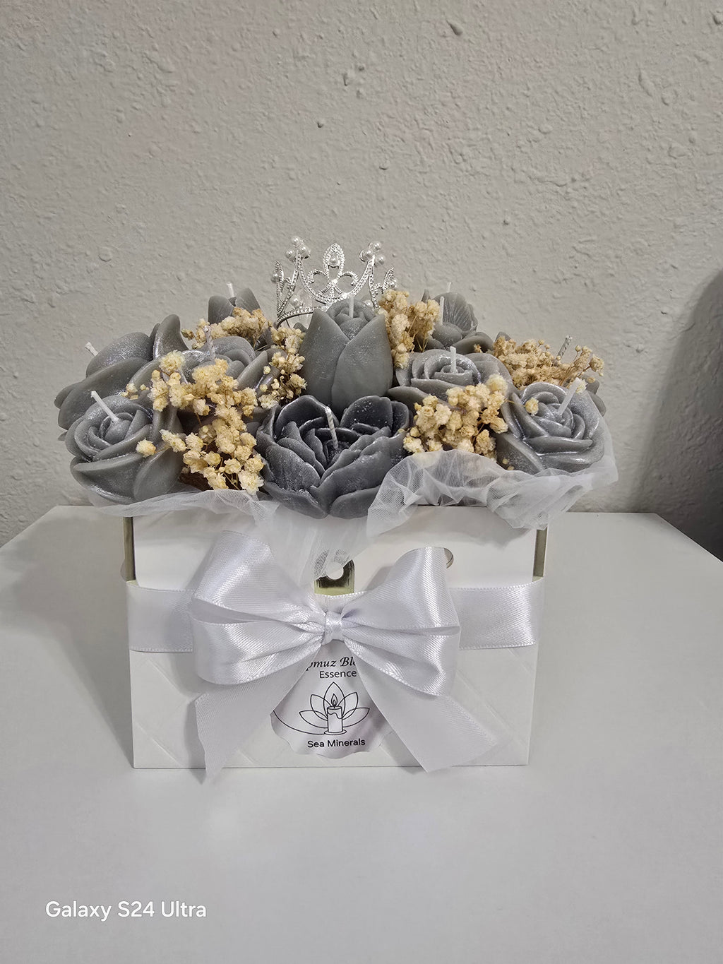 Luxurious Bright Gray Bouquet